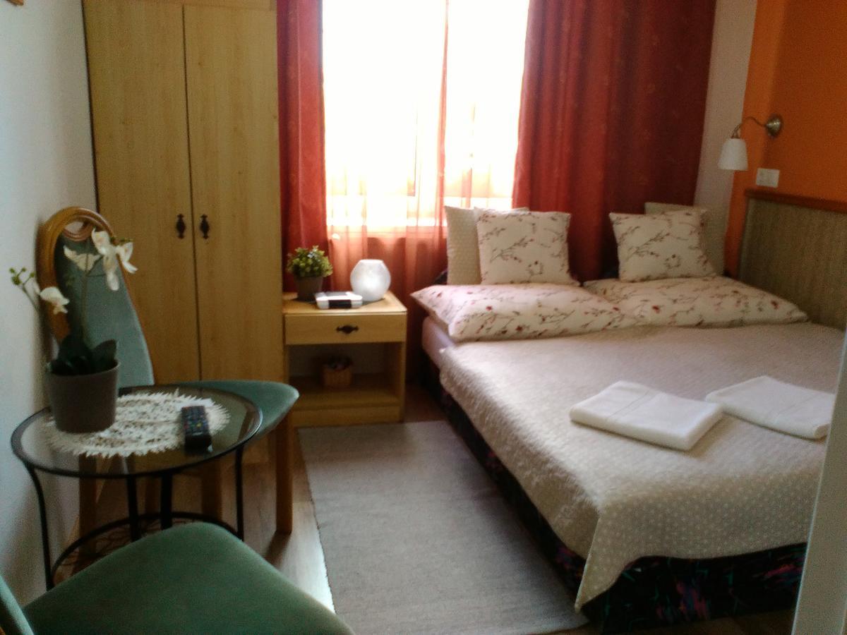 Zoeld Sziget Vendeghaz Hotel Eger Ngoại thất bức ảnh